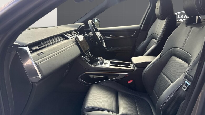 Jaguar F-Pace 2.0 P250 R-Dynamic Black 5dr Auto AWD Petrol Estate